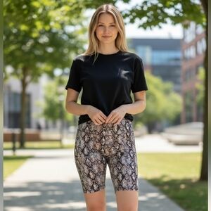 Color Alien Bike Shorts Large